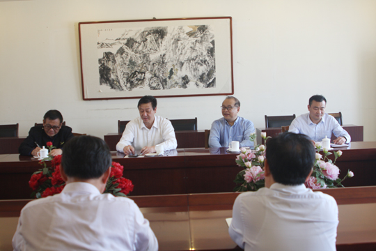 三門峽市國資委考察團來臨沂新華考察調(diào)研 第 4 張