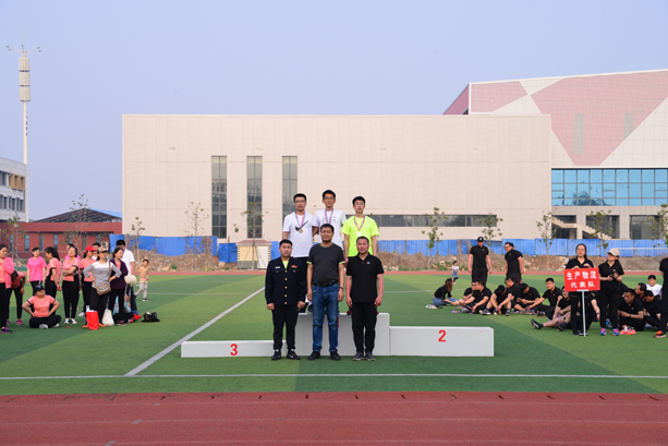 “團結拼搏，打造百年新華” 臨沂新華二〇一八年春季田徑運動會隆重舉行 第 23 張